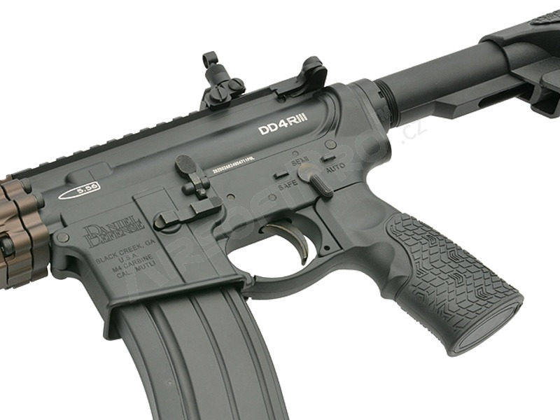 Pistol Airsoft GBB DD4 RIII S 16